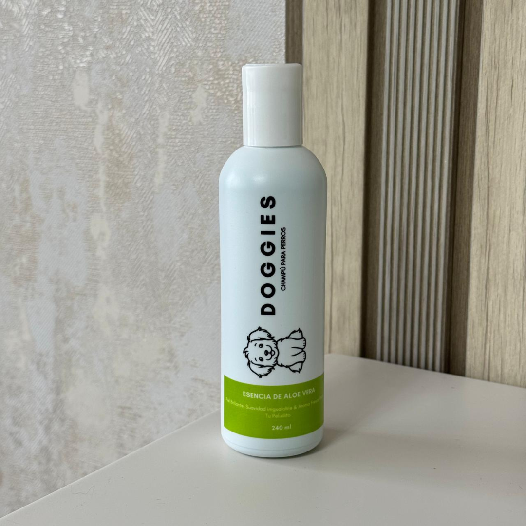 SHAMPOO PARA MASCOTAS CON ALOE VERA  240 ML